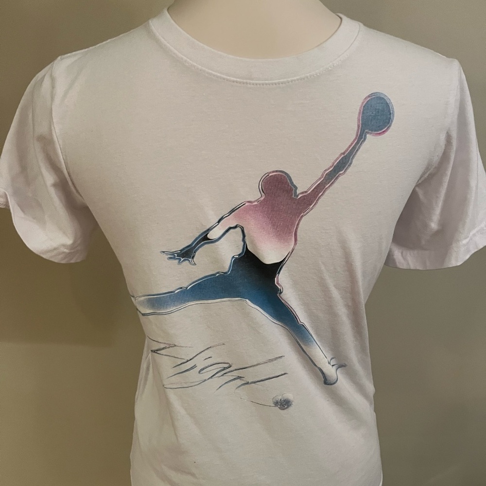 Youth Large (12-13) Jordan White Short Sleeve Shirt